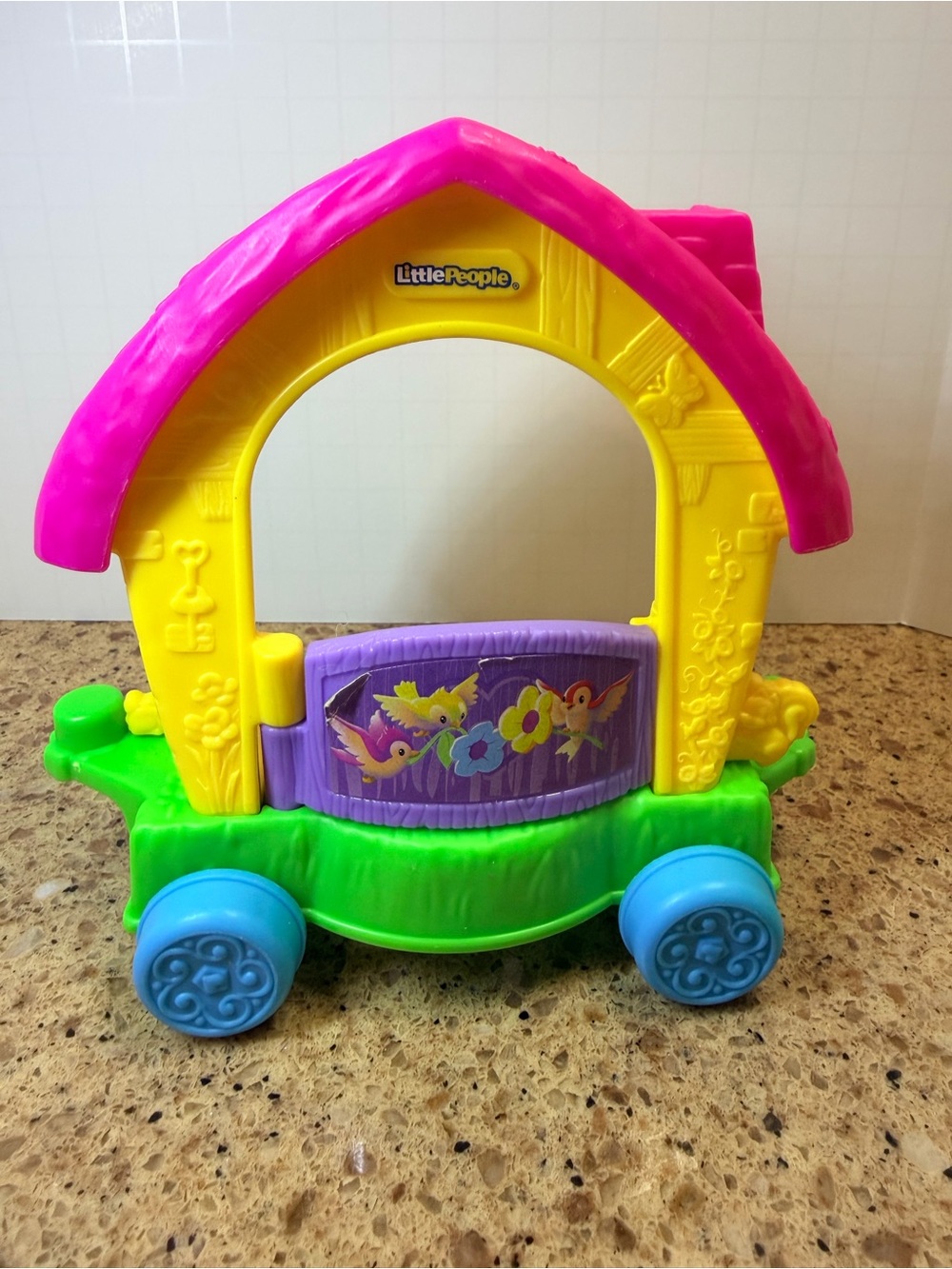 Mattel Little People Snow White Barn Wagon Vehicle Float FNR65 (2017)